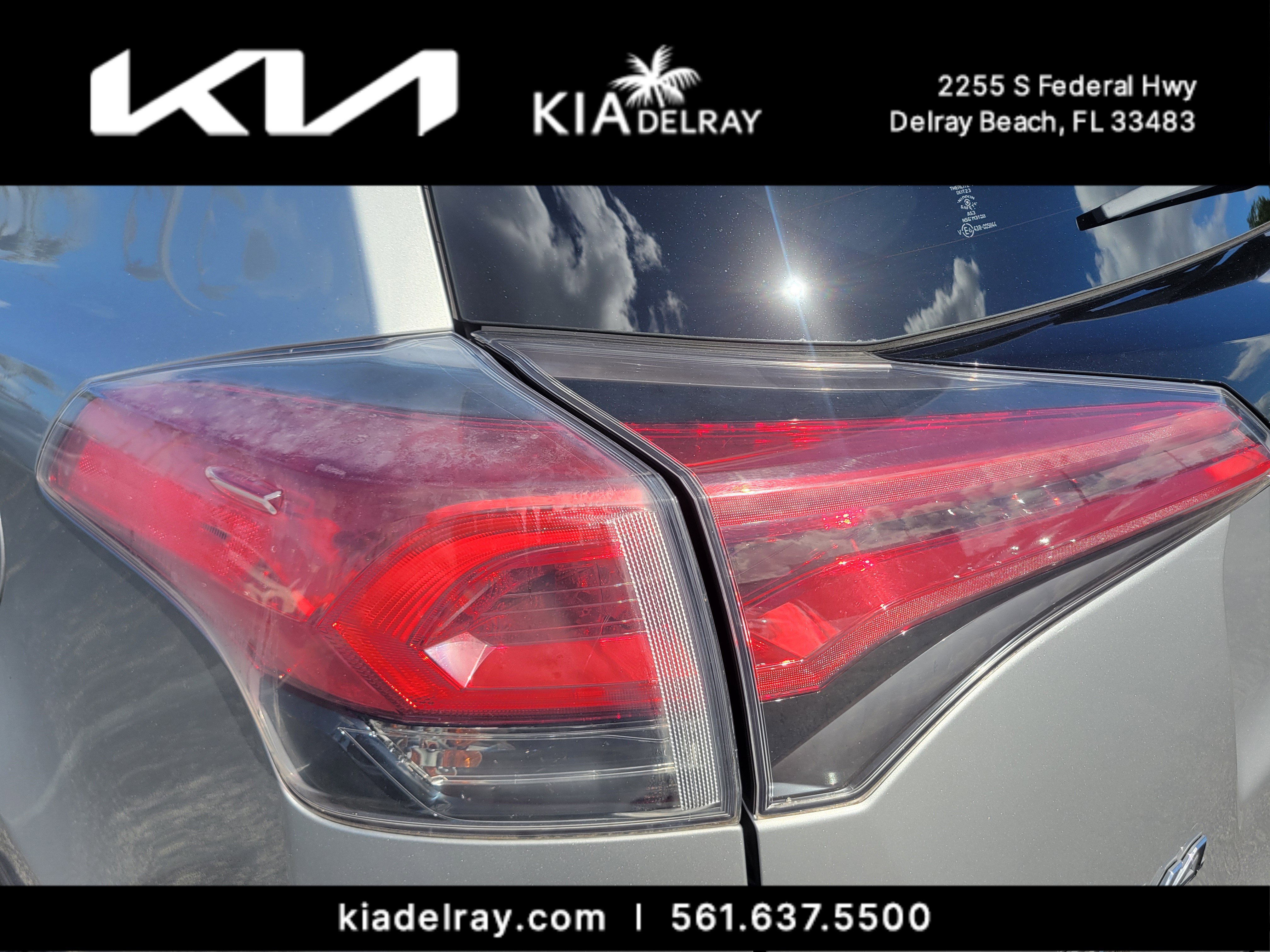 Used 2018 Toyota RAV4 SE w/ Power Extra Value Package image 7