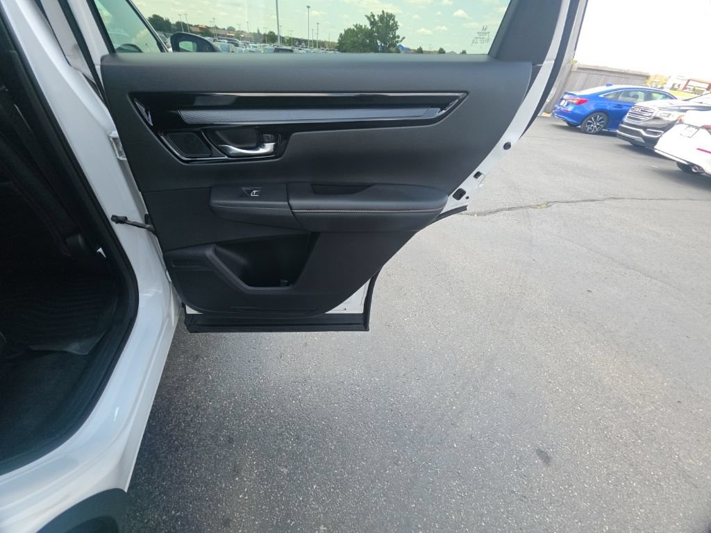 Used 2024 Honda CR-V Sport Touring image 31