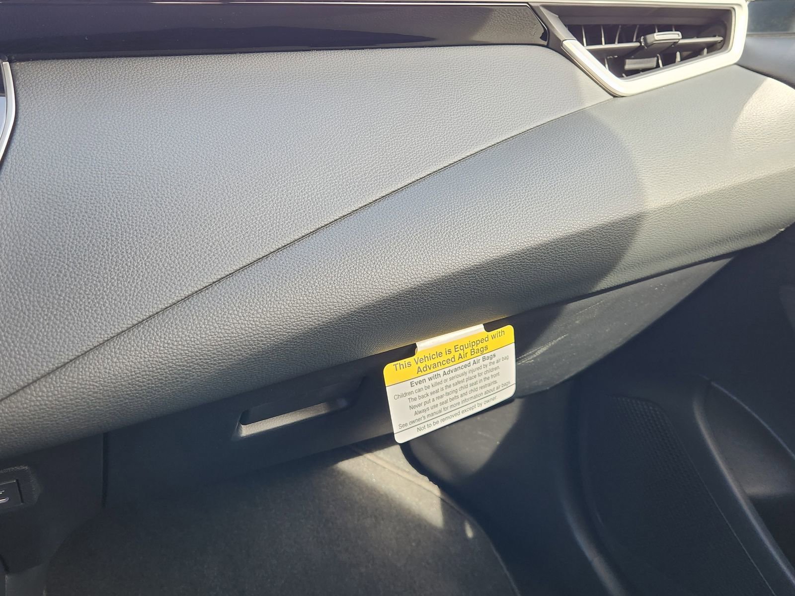 Used 2026 Toyota Corolla LE image 23