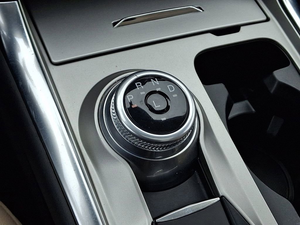 Used 2021 Ford Explorer Limited w/ Equipment Group 301A image 17