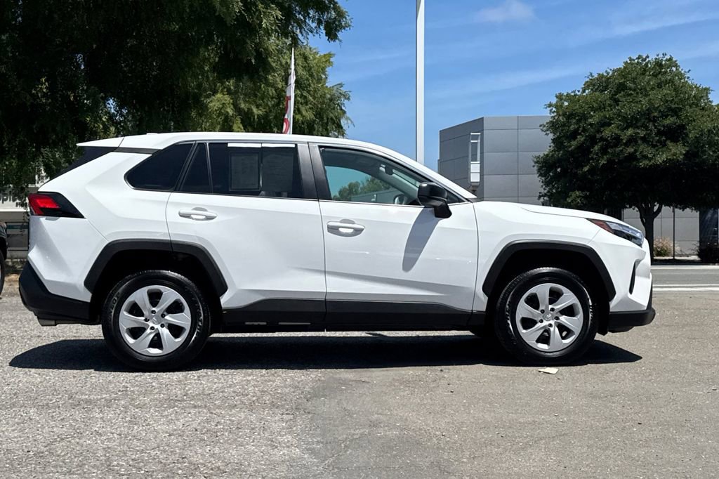Certified 2024 Toyota RAV4 LE AWD/4WD video 2