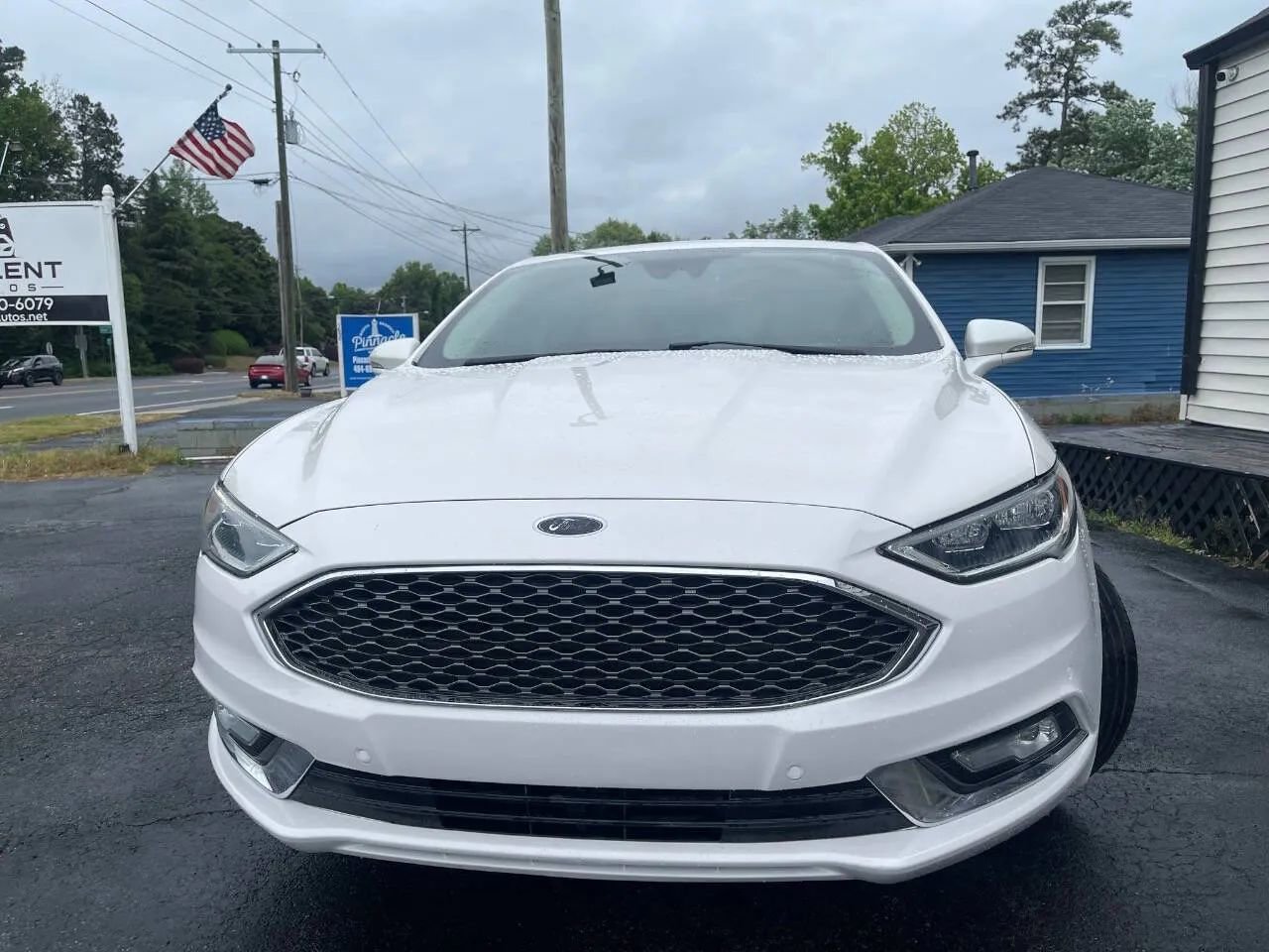 Used 2017 Ford Fusion Platinum FWD image 2