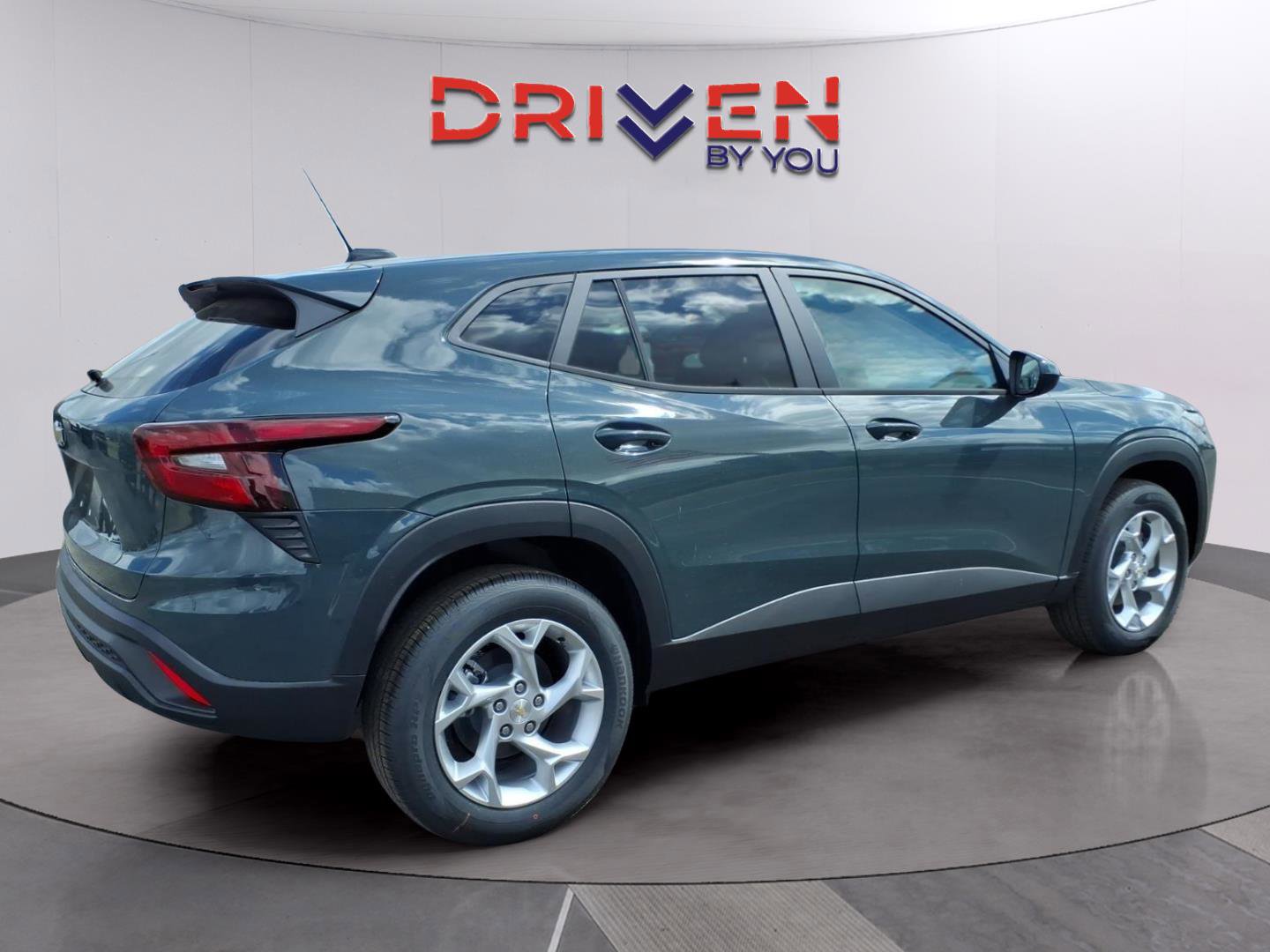 New 2026 Chevrolet Trax LS image 5