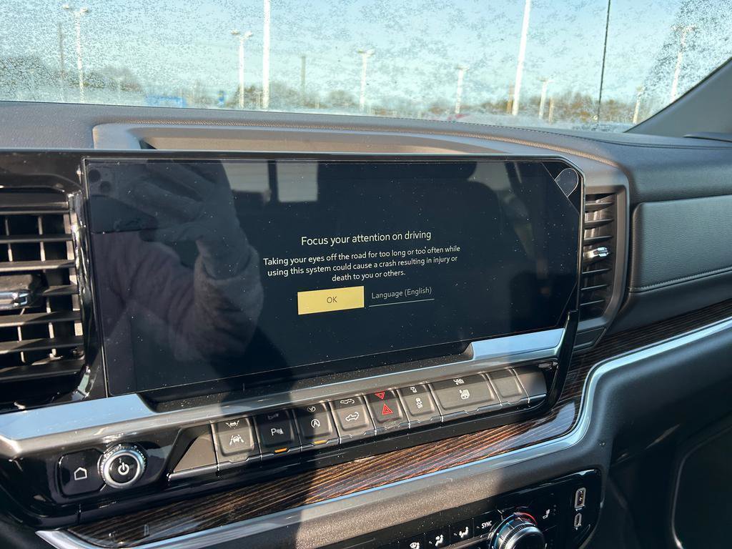 New 2026 GMC Sierra 1500 SLE w/ Preferred Package image 9