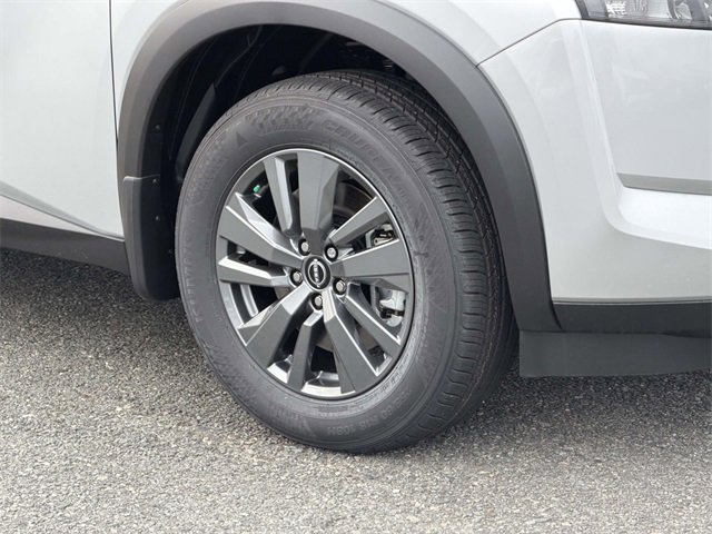 New 2025 Nissan Pathfinder SV w/ SV Premium Package image 7