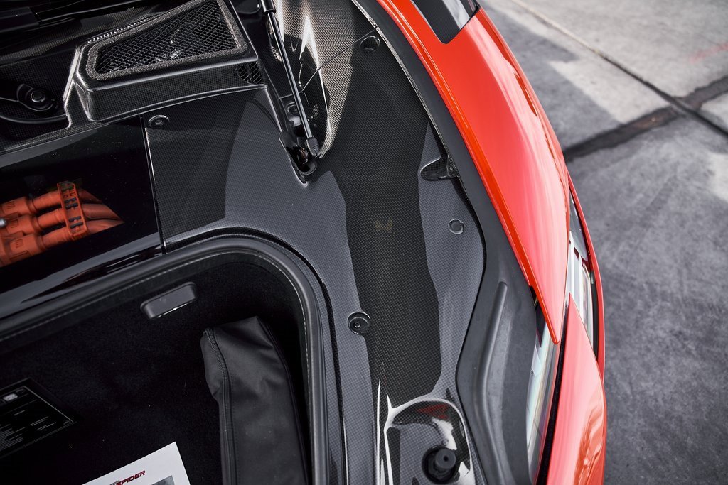 Used 2022 Ferrari SF90 Spider image 24