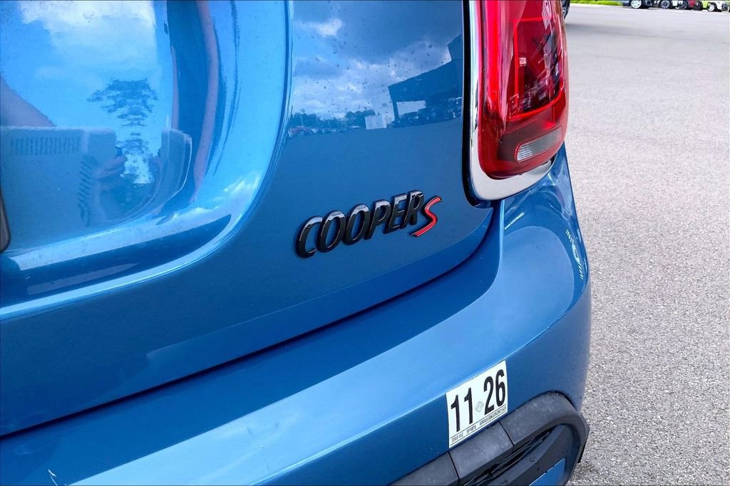 Certified 2022 MINI Cooper S image 9