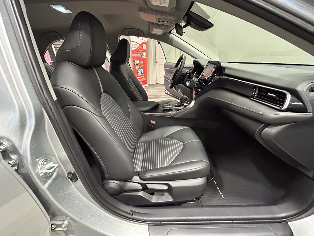 Used 2024 Toyota Camry SE FWD image 37