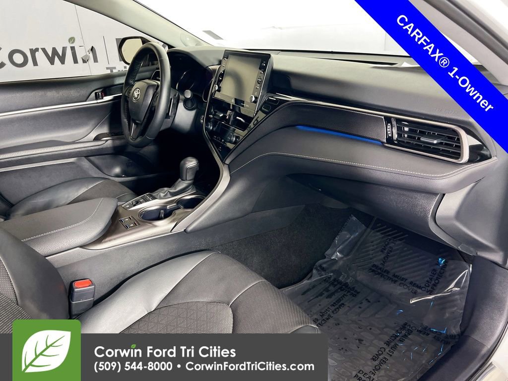 Used 2024 Toyota Camry XSE w/ Navigation Package image 29