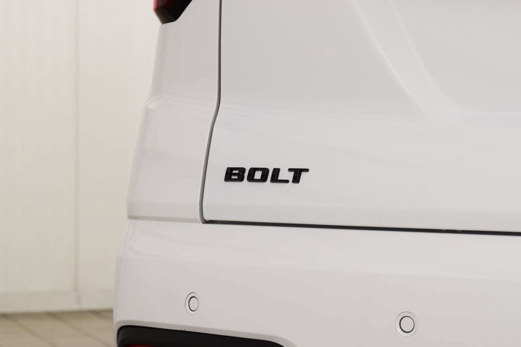 New 2027 Chevrolet Bolt LT FWD image 21