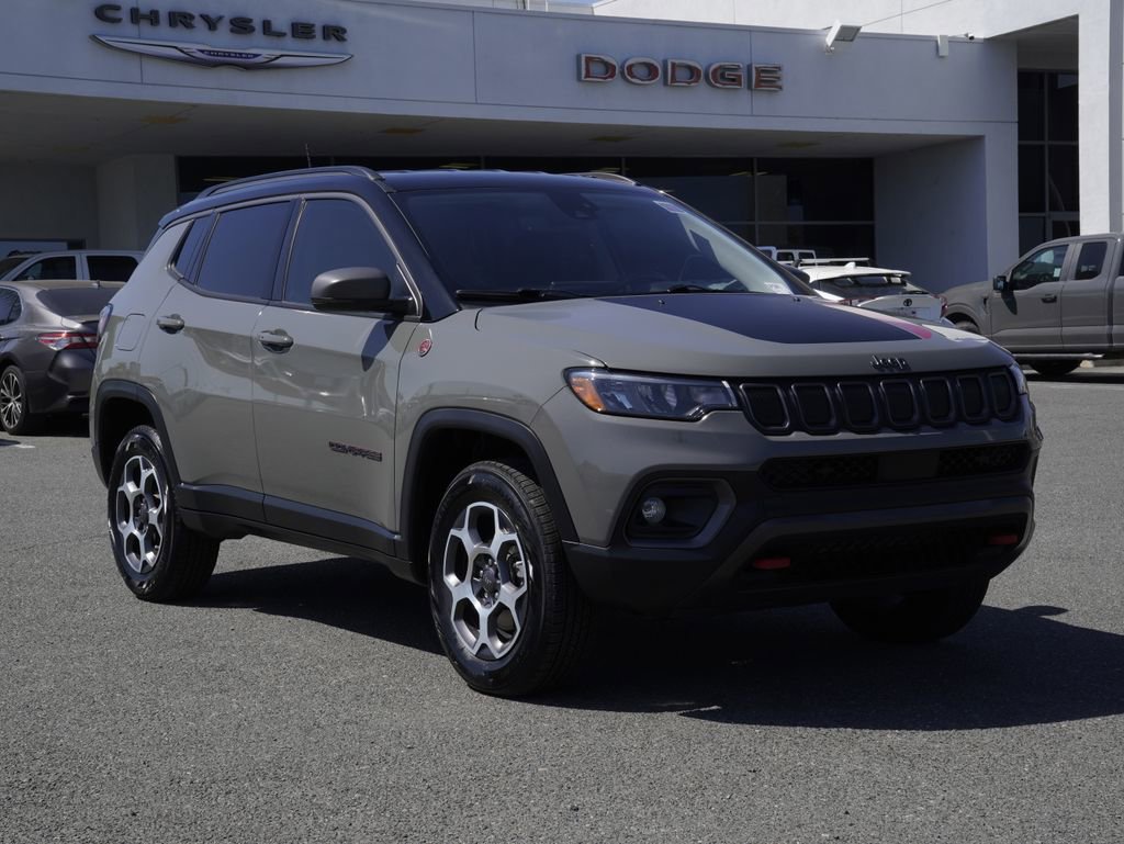 Certified 2022 Jeep Compass Trailhawk w/ Trailhawk Convenience Group AWD/4WD image 2