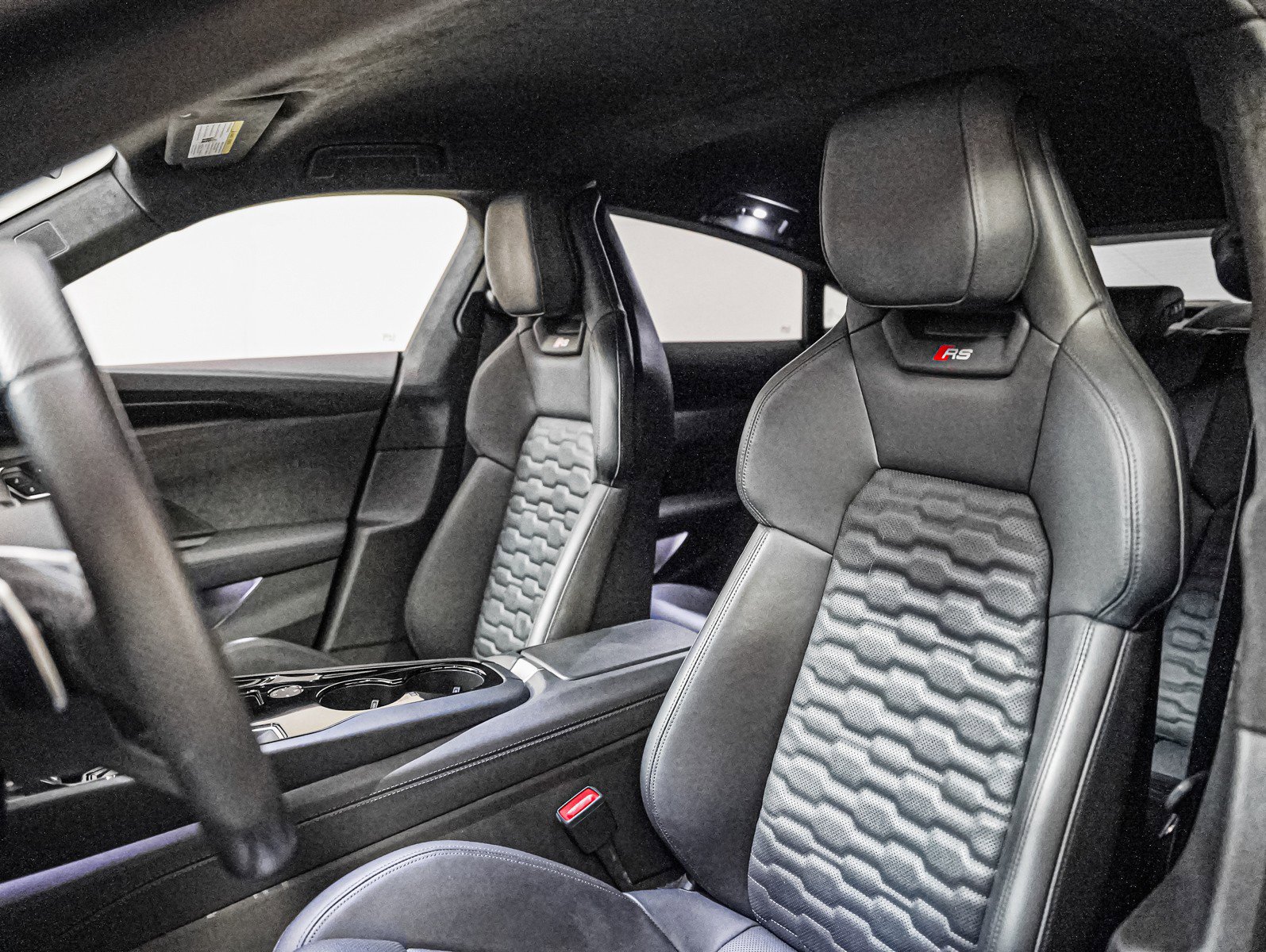 Used 2024 Audi RS e-tron GT w/ Carbon Performance Package image 10