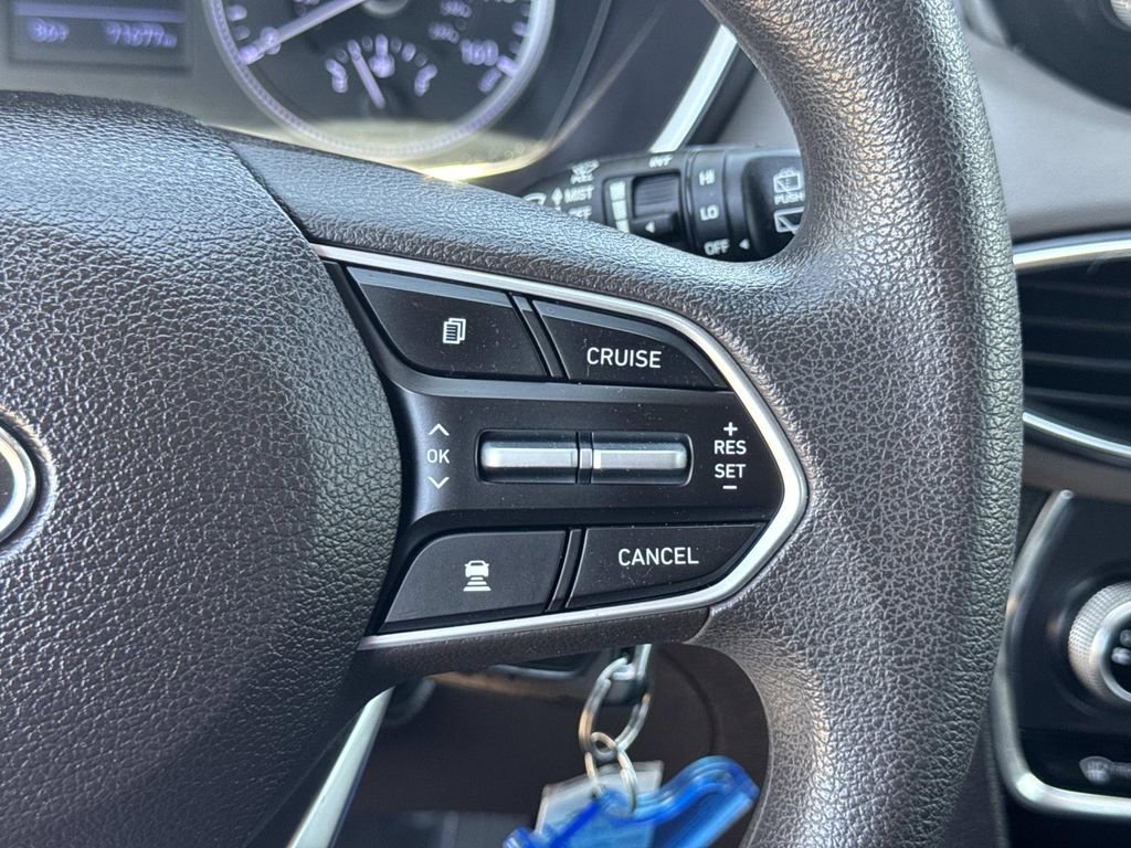 Used 2019 Hyundai Santa Fe SE image 11