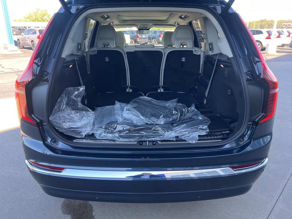 New 2026 Volvo XC90 B6 Ultra w/ Protection Package image 34