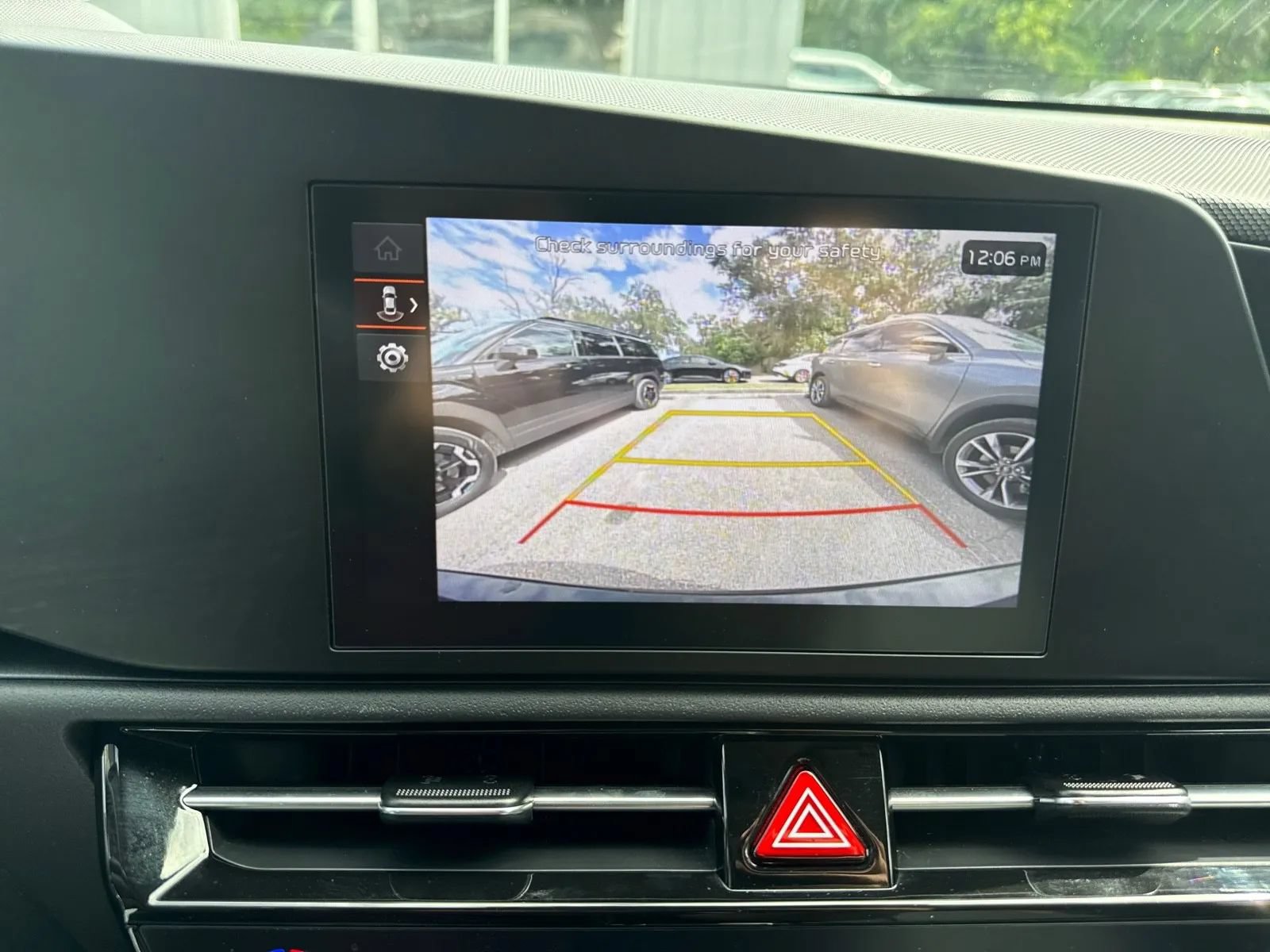 Used 2025 Kia Niro LX FWD image 22