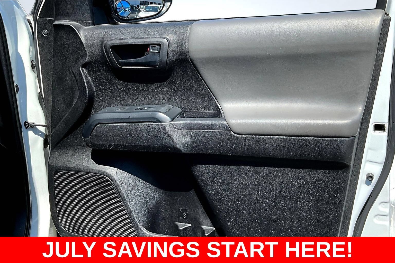 Used 2021 Toyota Tacoma SR AWD/4WD image 34