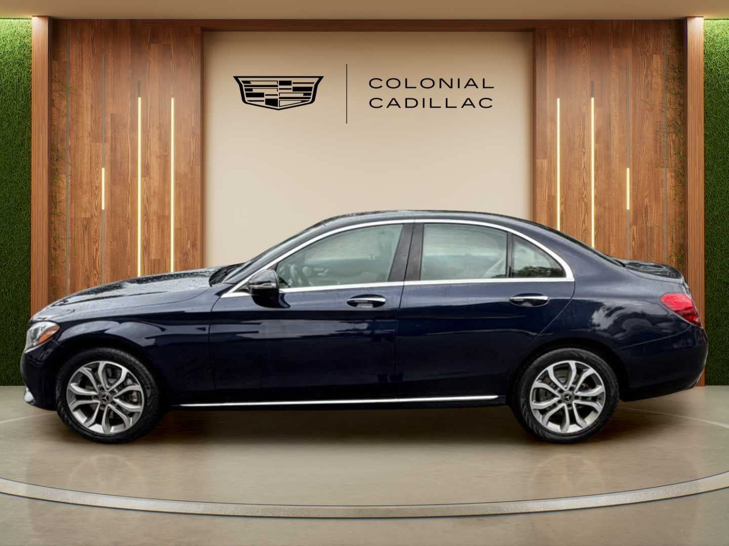 Used 2018 Mercedes-Benz C 300 4MATIC Sedan image 2