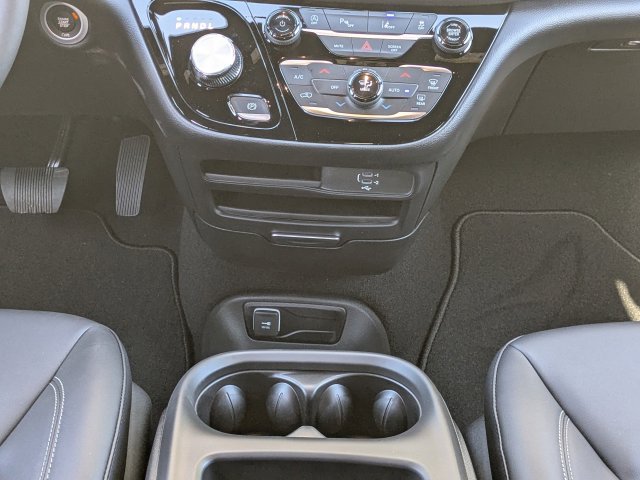 New 2026 Chrysler Voyager LX FWD image 19