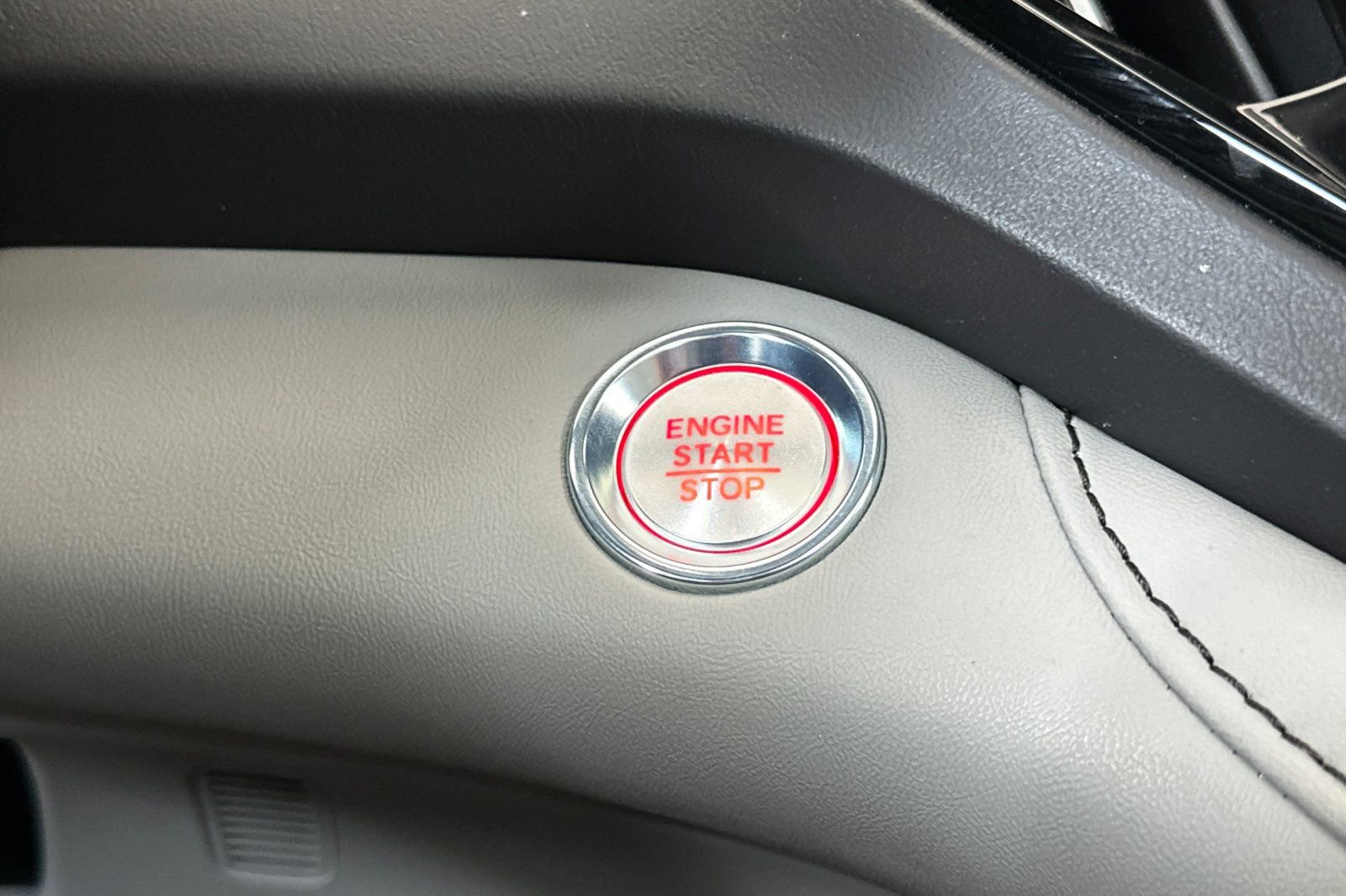 Used 2023 Acura RDX AWD w/ Technology Package image 23