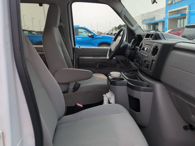 Used 2013 Ford E-150 and Econoline 150 Wagon RWD image 10