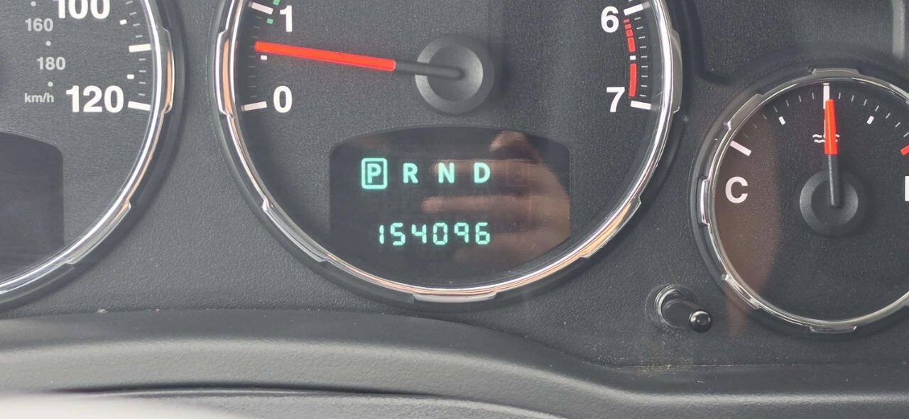 Used 2012 Jeep Liberty Limited Jet w/ Trailer Tow Class III Group AWD/4WD image 10
