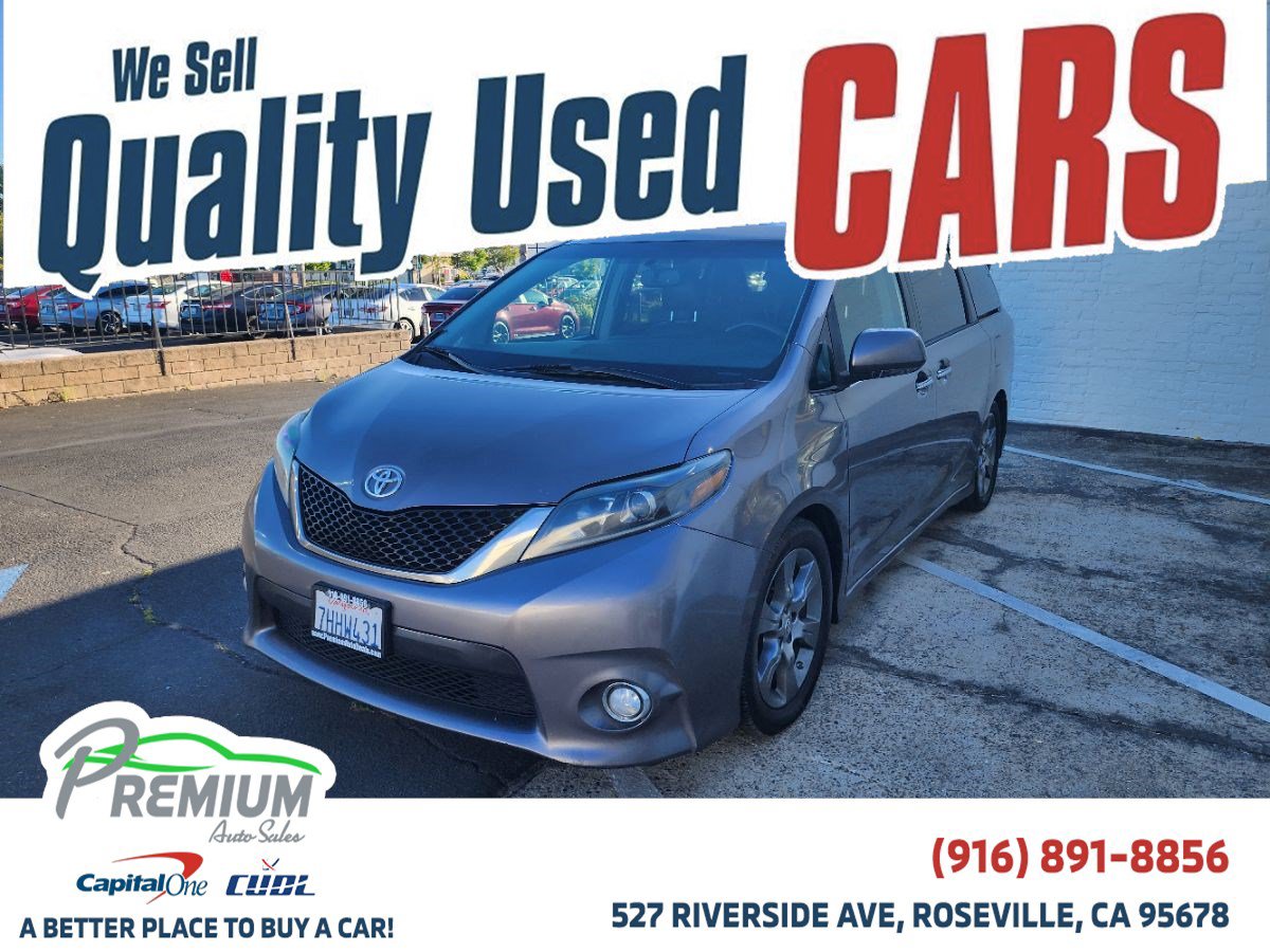 Used 2015 Toyota Sienna SE w/ SE Preferred Package FWD image 1
