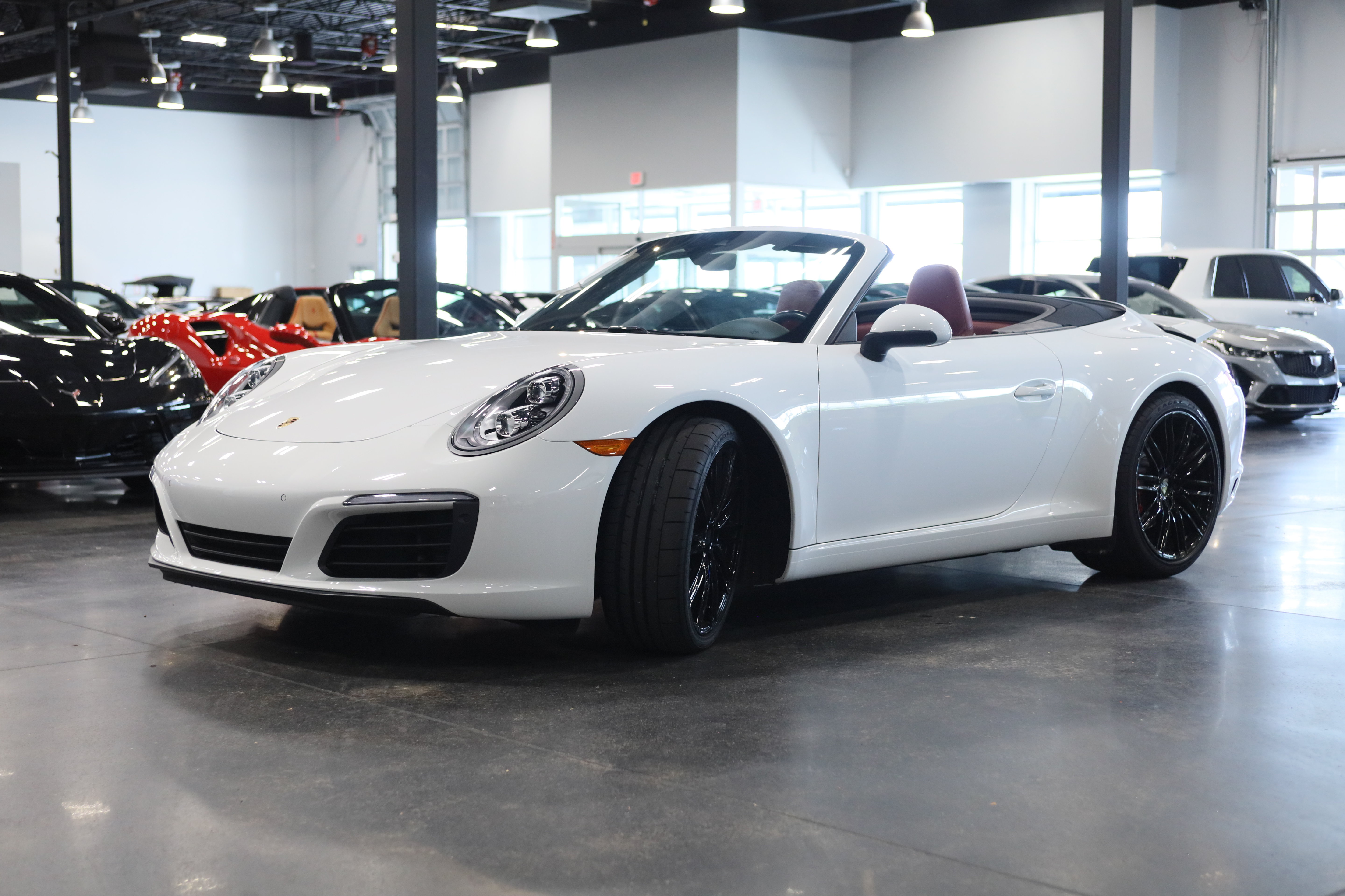 Used 2018 Porsche 911 Carrera S RWD image 4