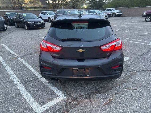Used 2018 Chevrolet Cruze LT w/ Convenience Package FWD image 4