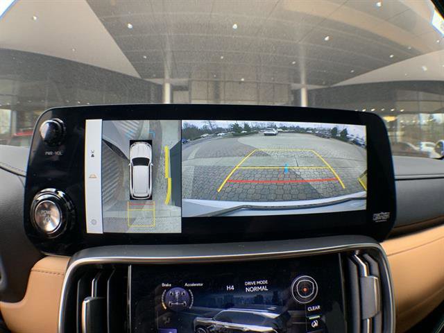 Certified 2025 Lexus LX 700h Luxury w/ Appearance Package image 17