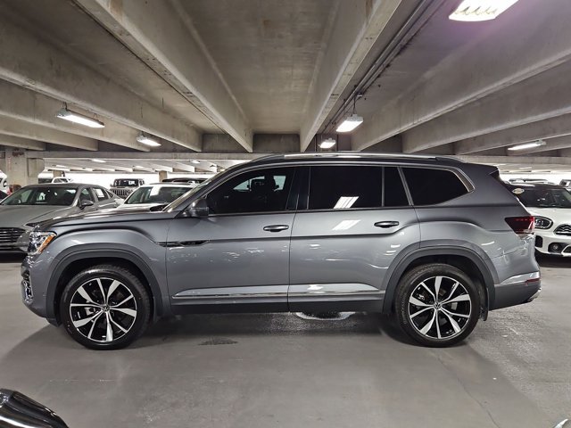 Used 2024 Volkswagen Atlas SEL Premium R-Line AWD/4WD image 8