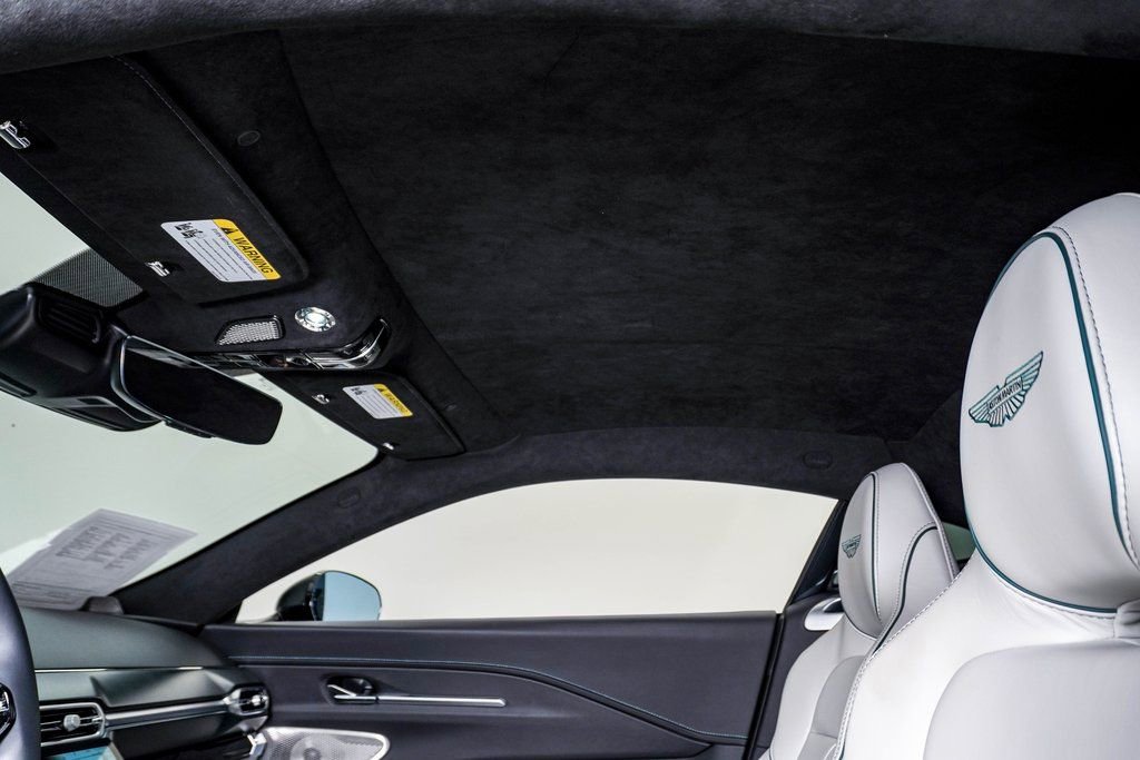 Used 2026 Aston Martin V8 Vantage Coupe image 23