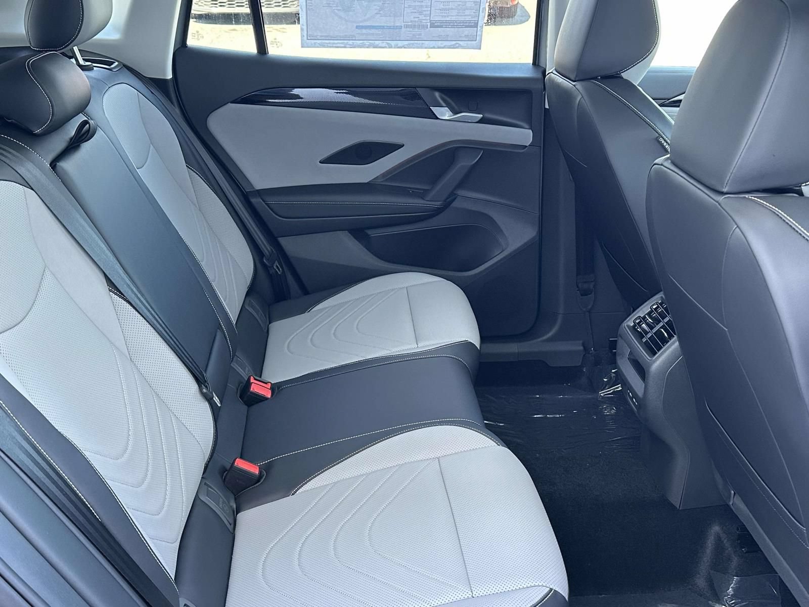 New 2026 Volkswagen Tiguan SE AWD/4WD image 15
