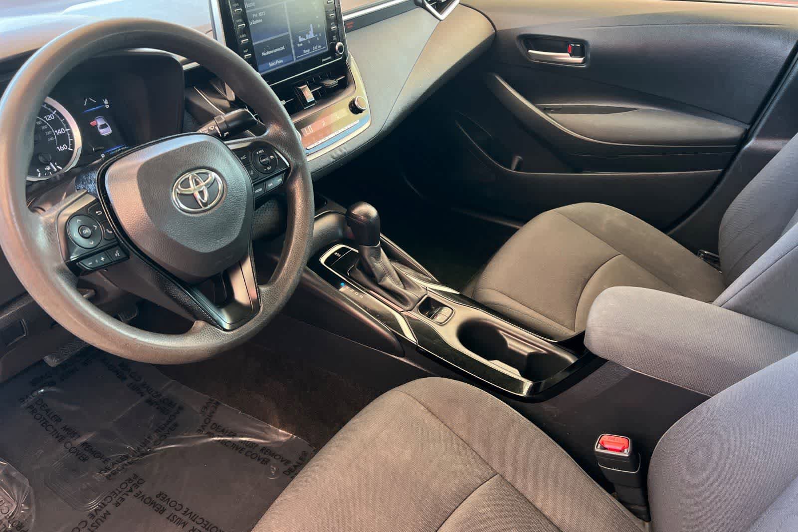 Used 2021 Toyota Corolla LE FWD image 12