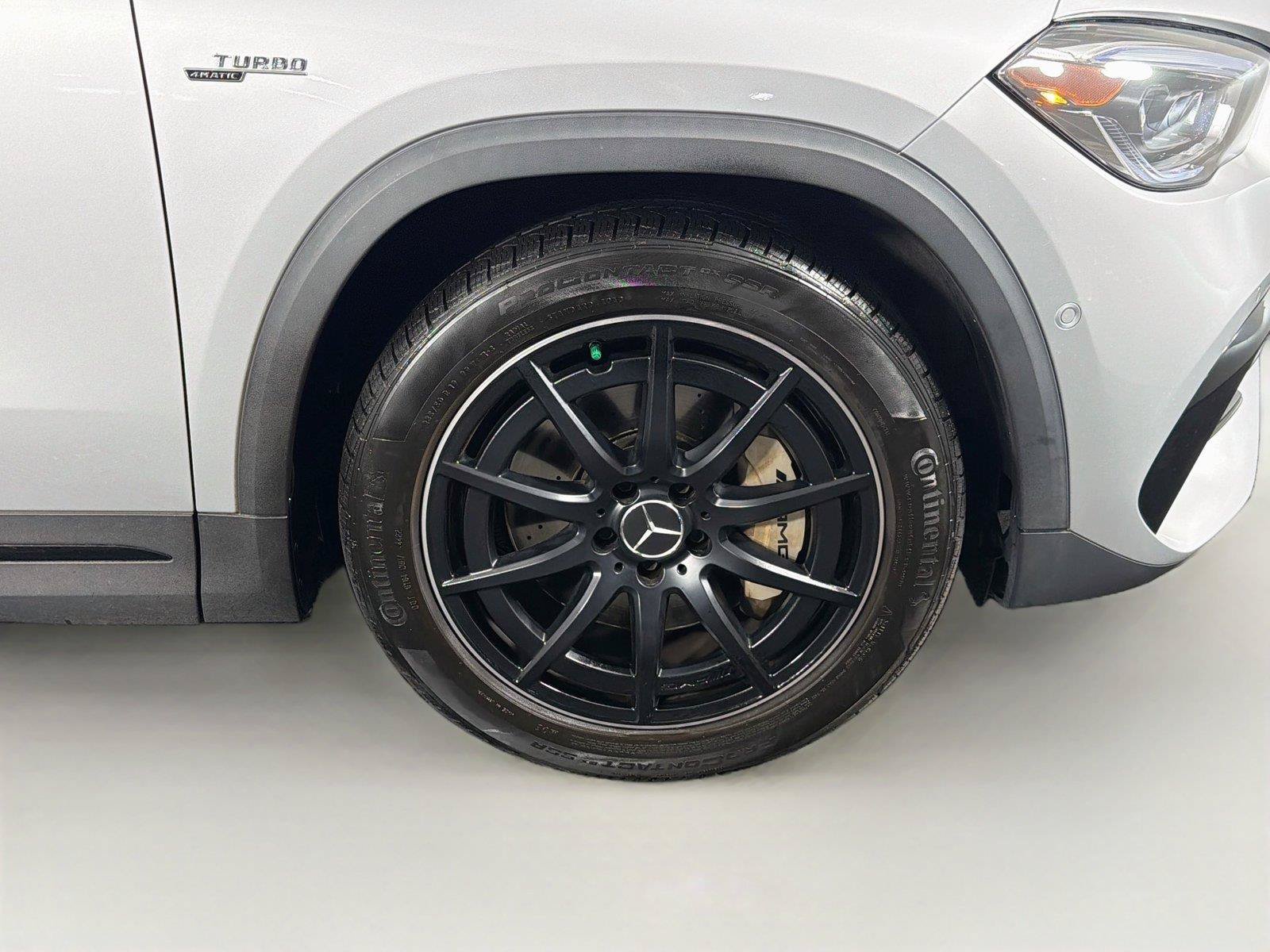 Used 2023 Mercedes-Benz GLA 35 AMG 4MATIC w/ Parking Assistance Package image 34