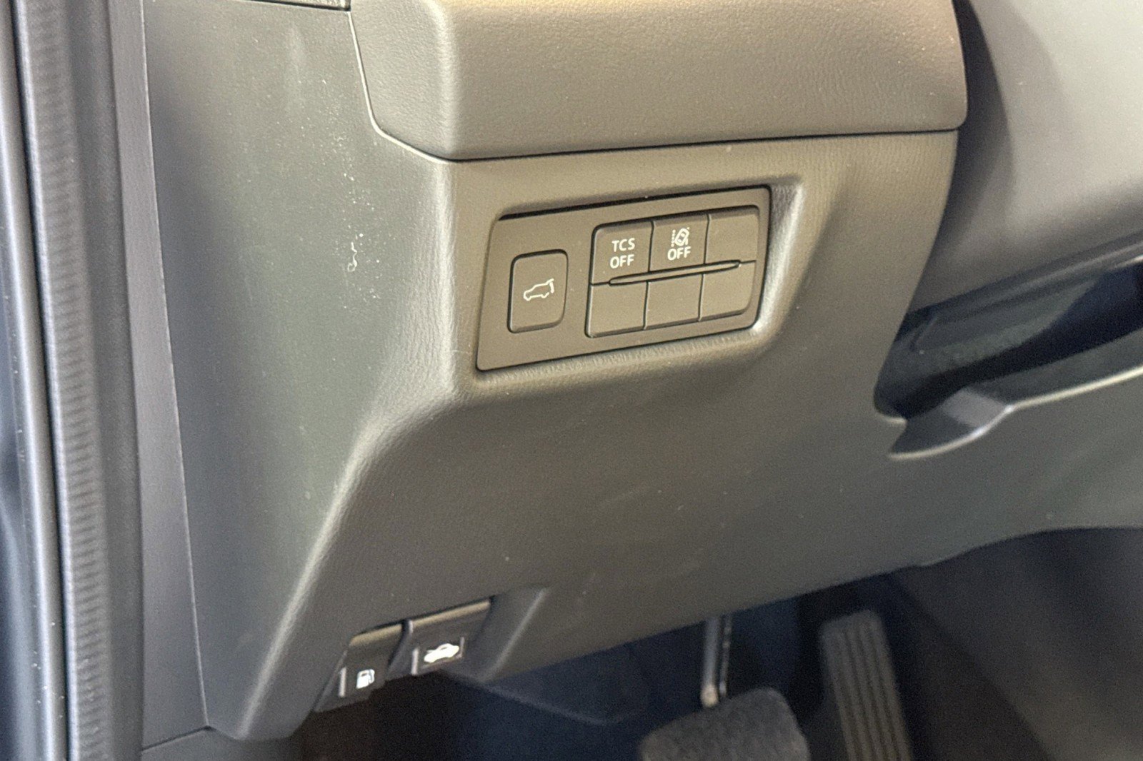 Used 2018 MAZDA CX-5 Touring w/ Preferred Equipment Package image 10