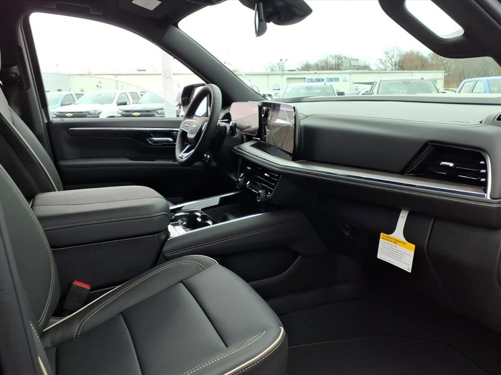 New 2026 Chevrolet Suburban Premier image 19