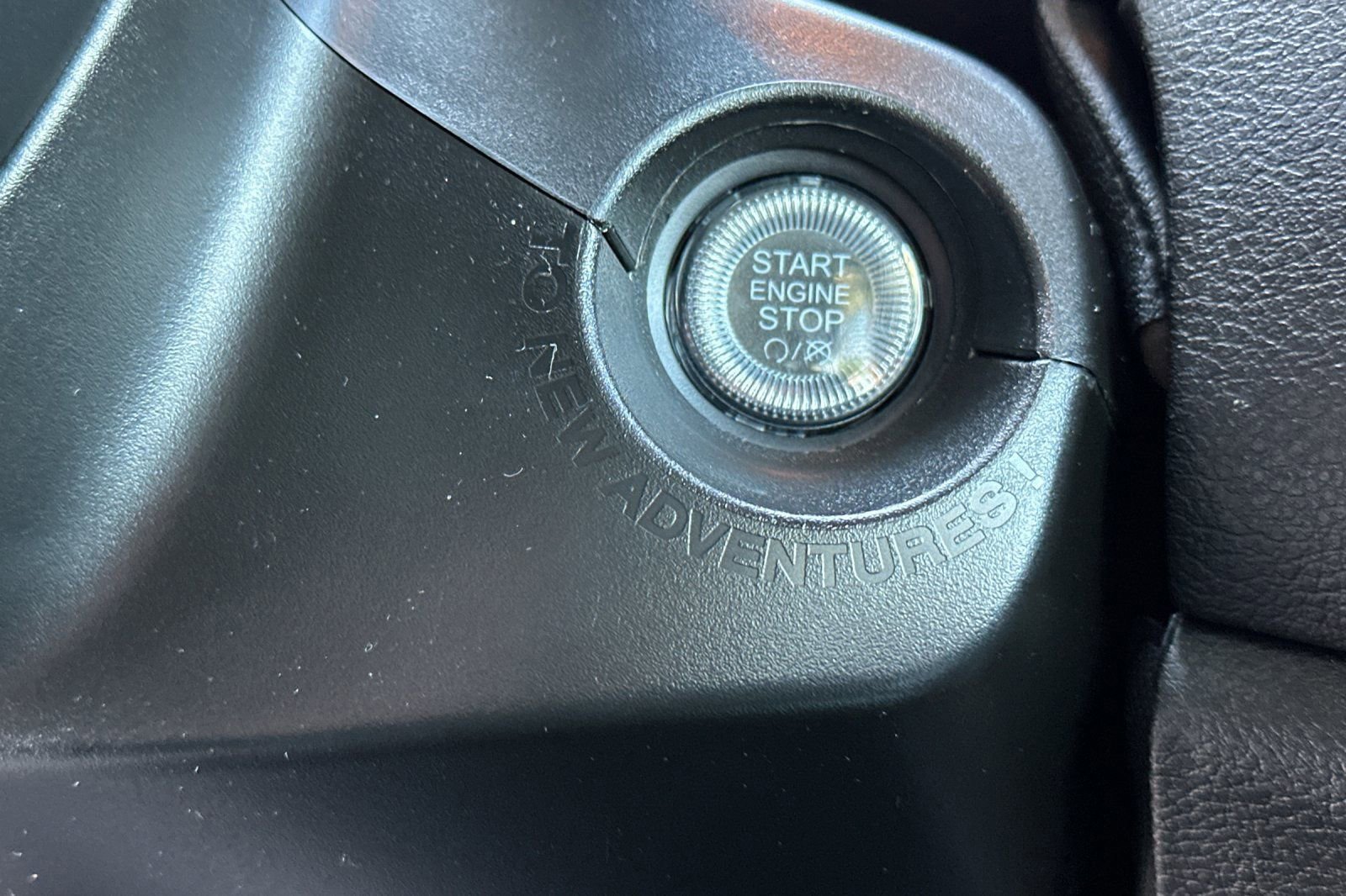 Used 2023 Jeep Renegade Latitude image 24