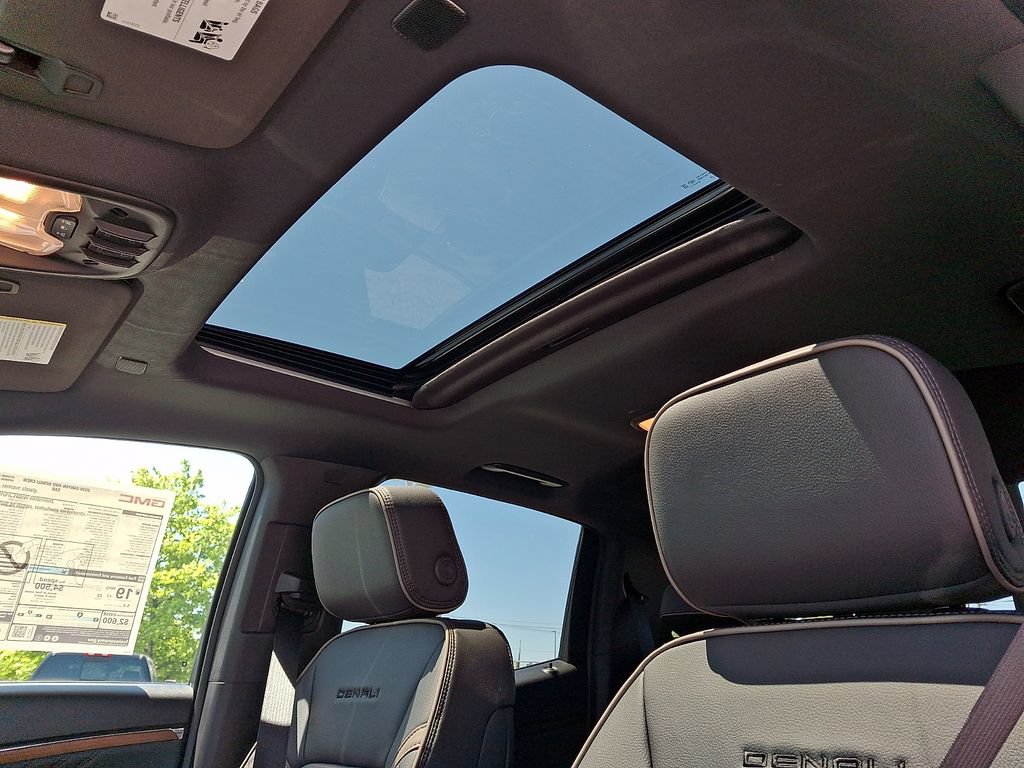 New 2026 GMC Canyon Denali AWD/4WD image 10