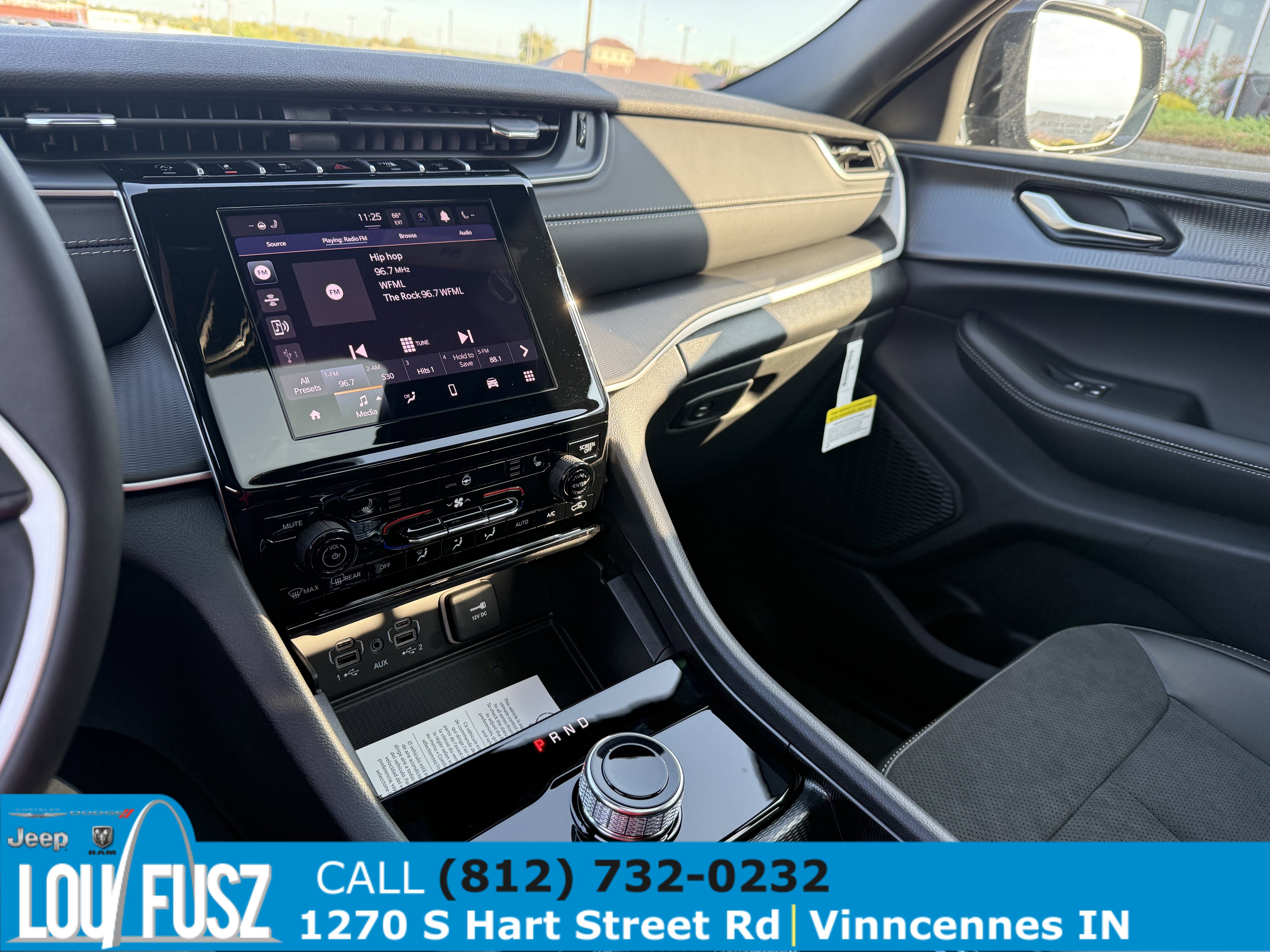 New 2025 Jeep Grand Cherokee L Altitude image 24