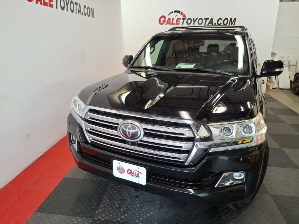 Used 2016 Toyota Land Cruiser AWD/4WD image 3