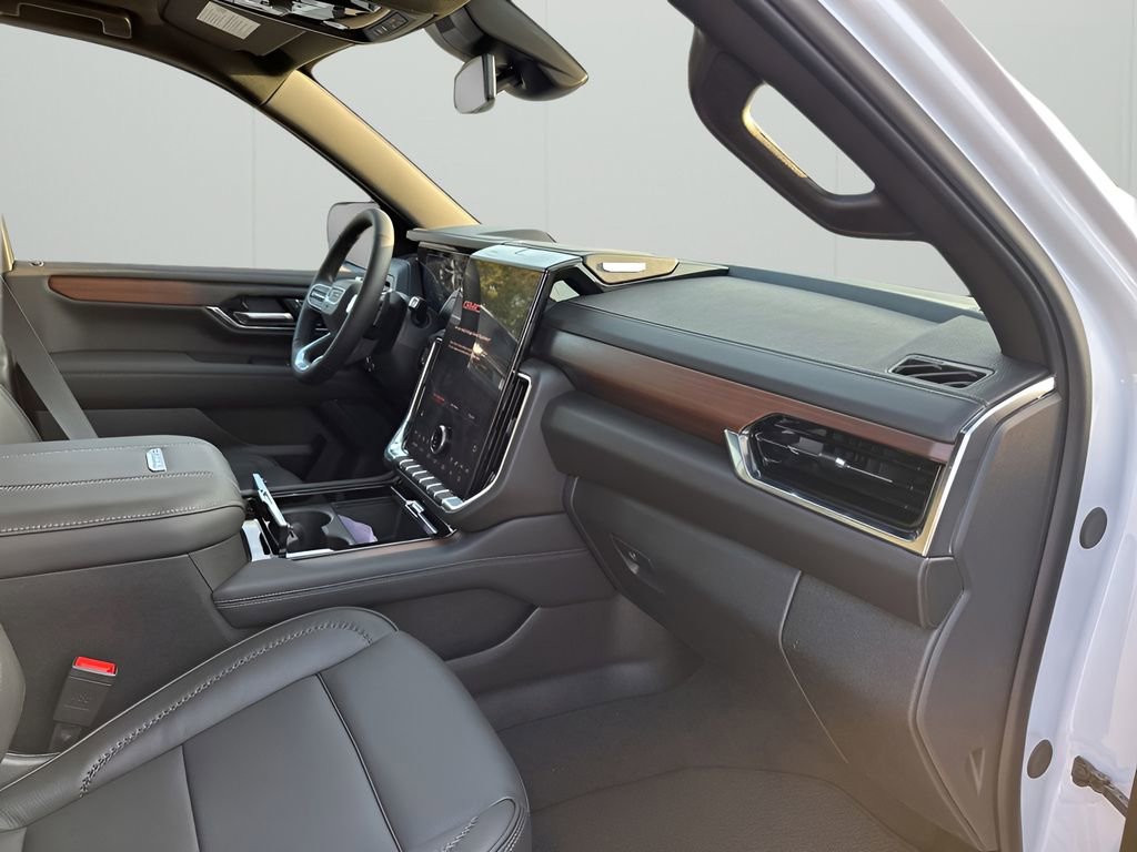 New 2026 GMC Yukon XL Denali RWD image 16