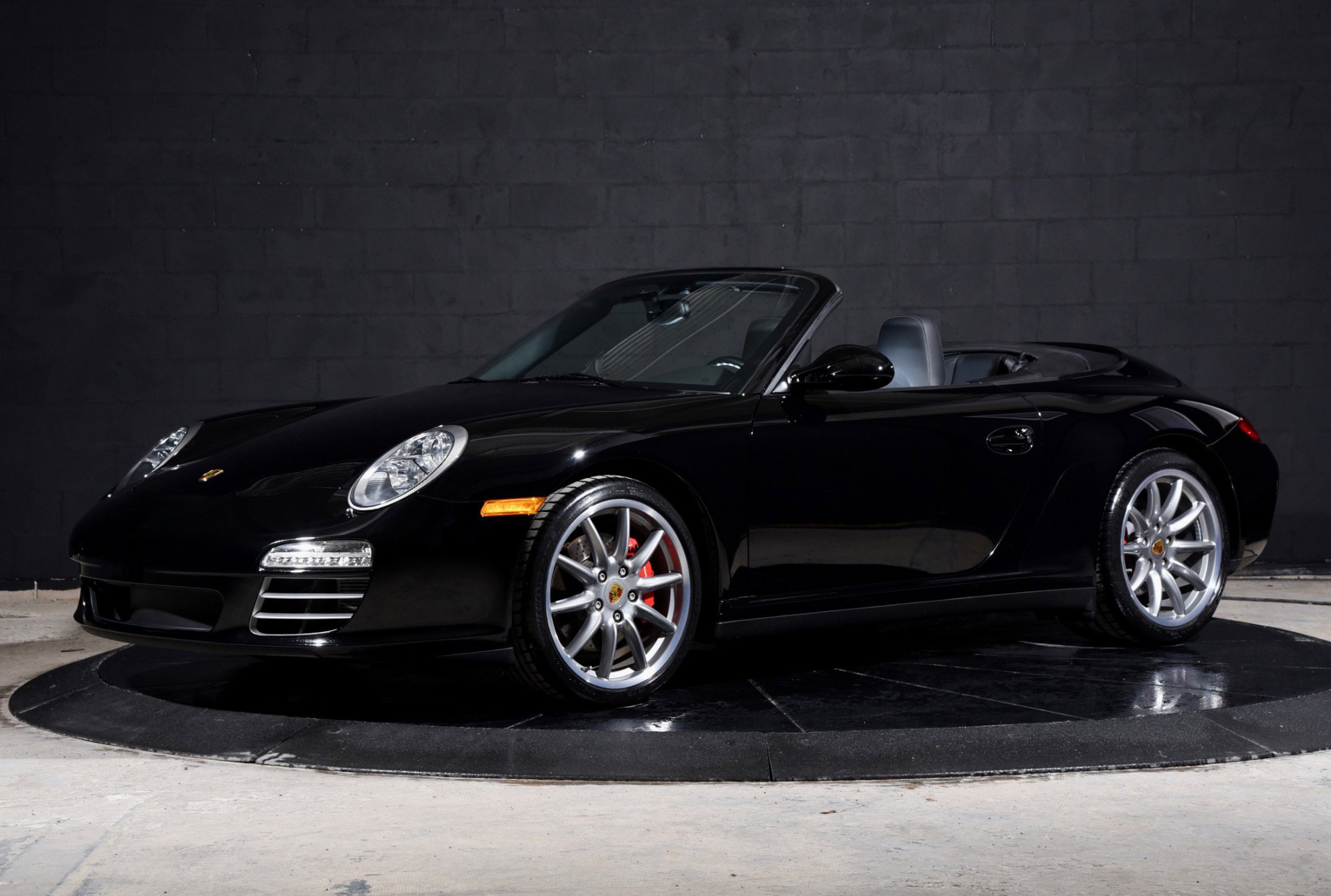 Used 2010 Porsche 911 Carrera 4S image 2