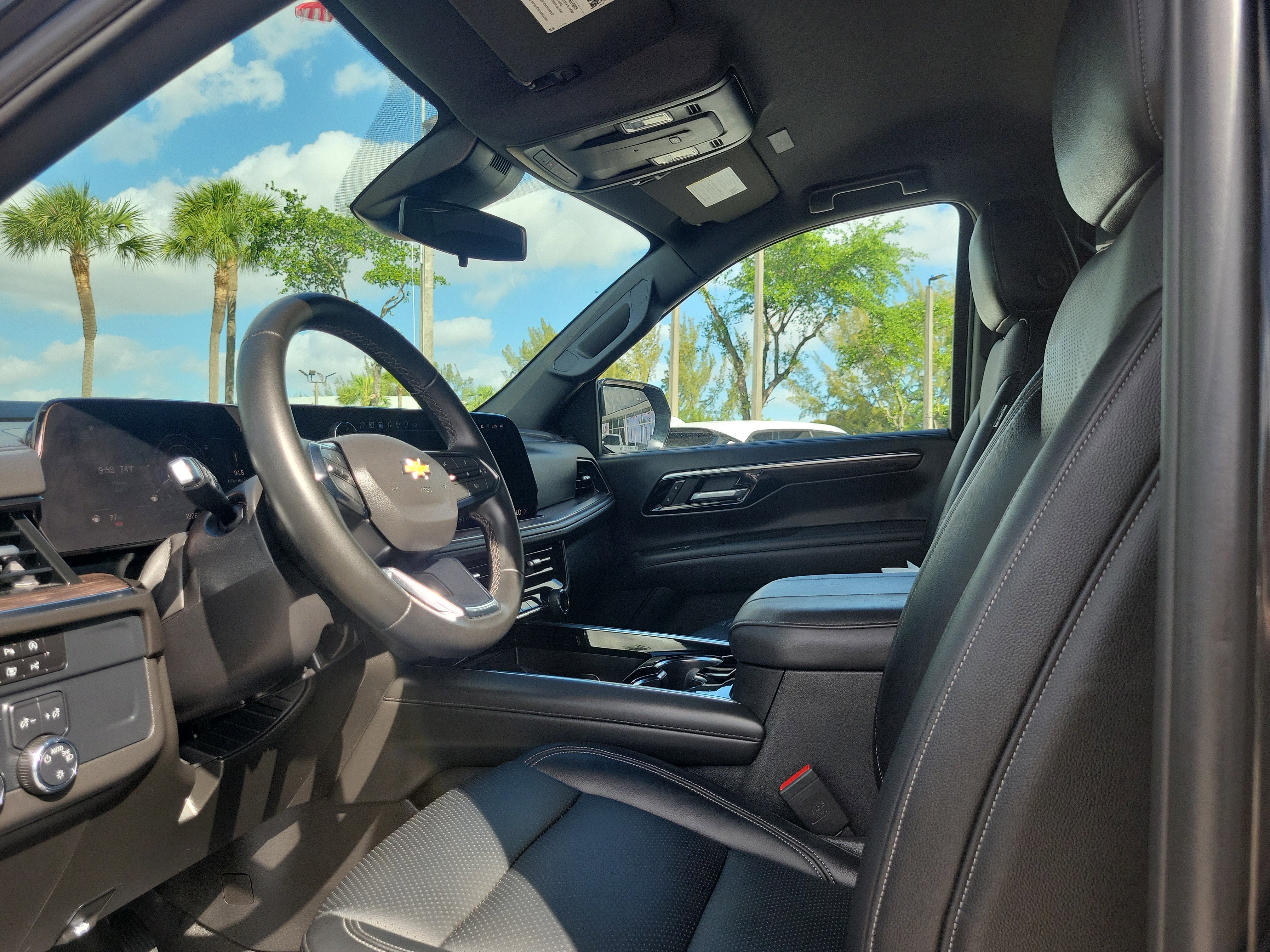 Used 2025 Chevrolet Suburban LS w/ LPO, Dark Essentials Package RWD image 12