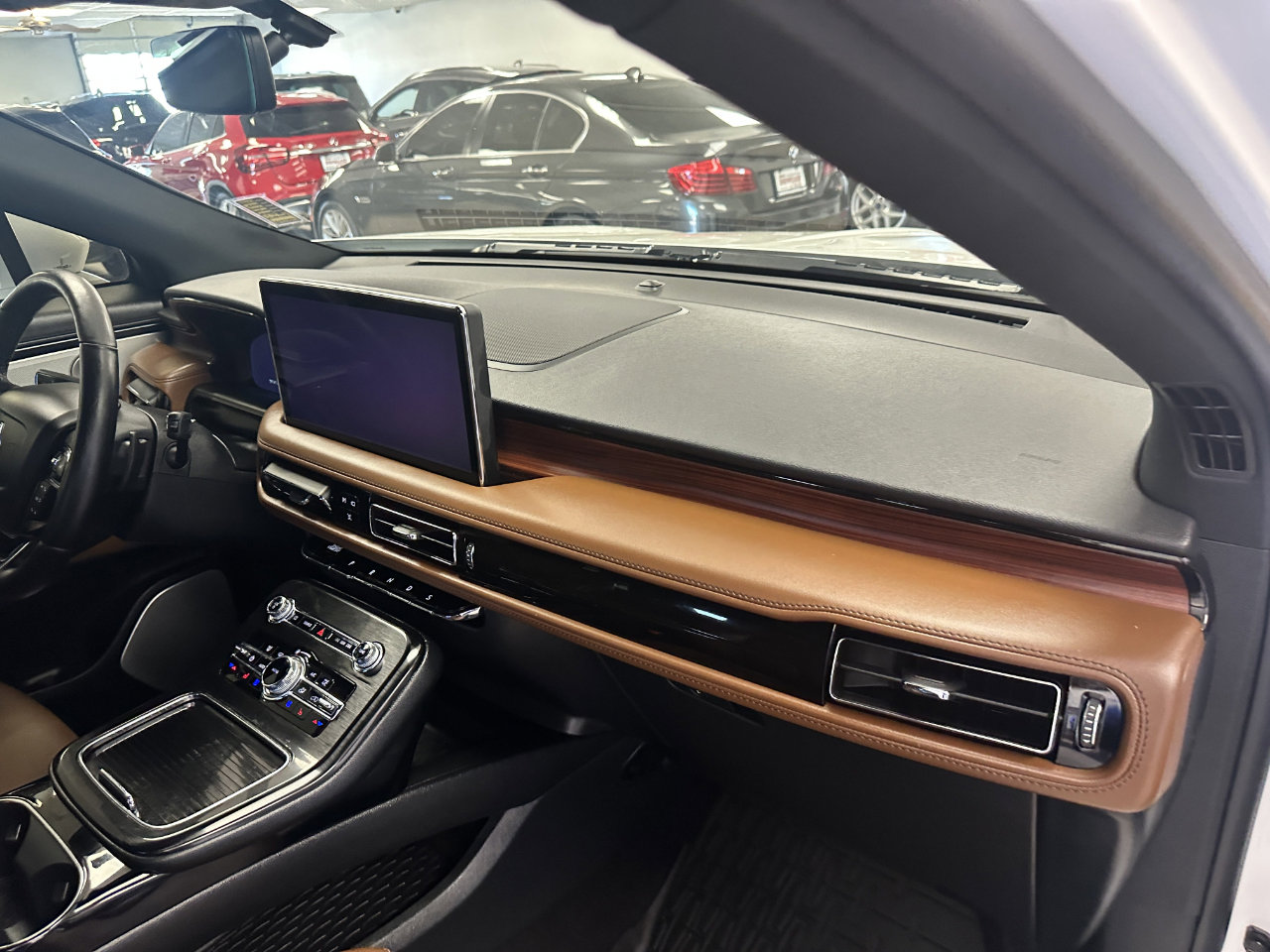 Used 2023 Lincoln Nautilus Reserve w/ Equipment Group 202A image 77