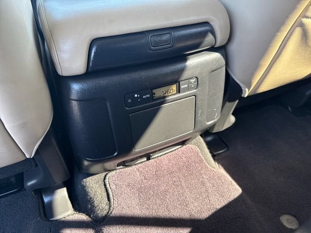 Used 2021 Nissan Armada SL w/ Captain's Chairs Package AWD/4WD image 16