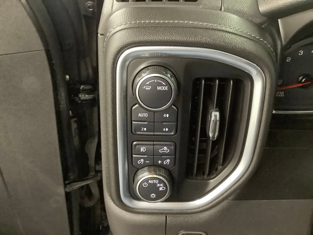 Used 2020 Chevrolet Silverado 1500 RST AWD/4WD image 14