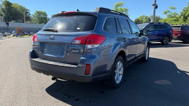 Used 2013 Subaru Outback 2.5i Limited AWD/4WD image 3
