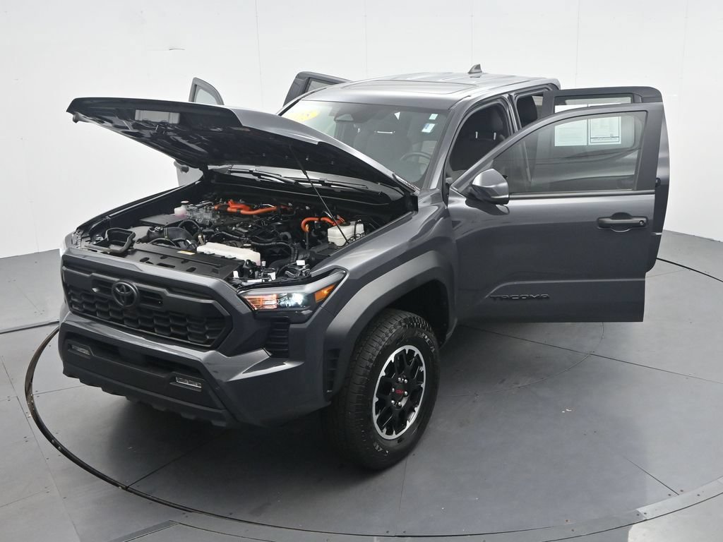 Used 2025 Toyota Tacoma TRD Off-Road w/ TRD Off Road Upgrade Package AWD/4WD image 49