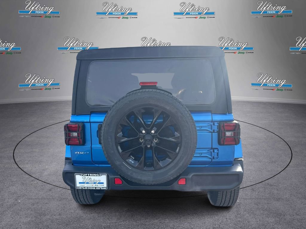 Used 2021 Jeep Wrangler Unlimited Sahara w/ Cold Weather Group image 4