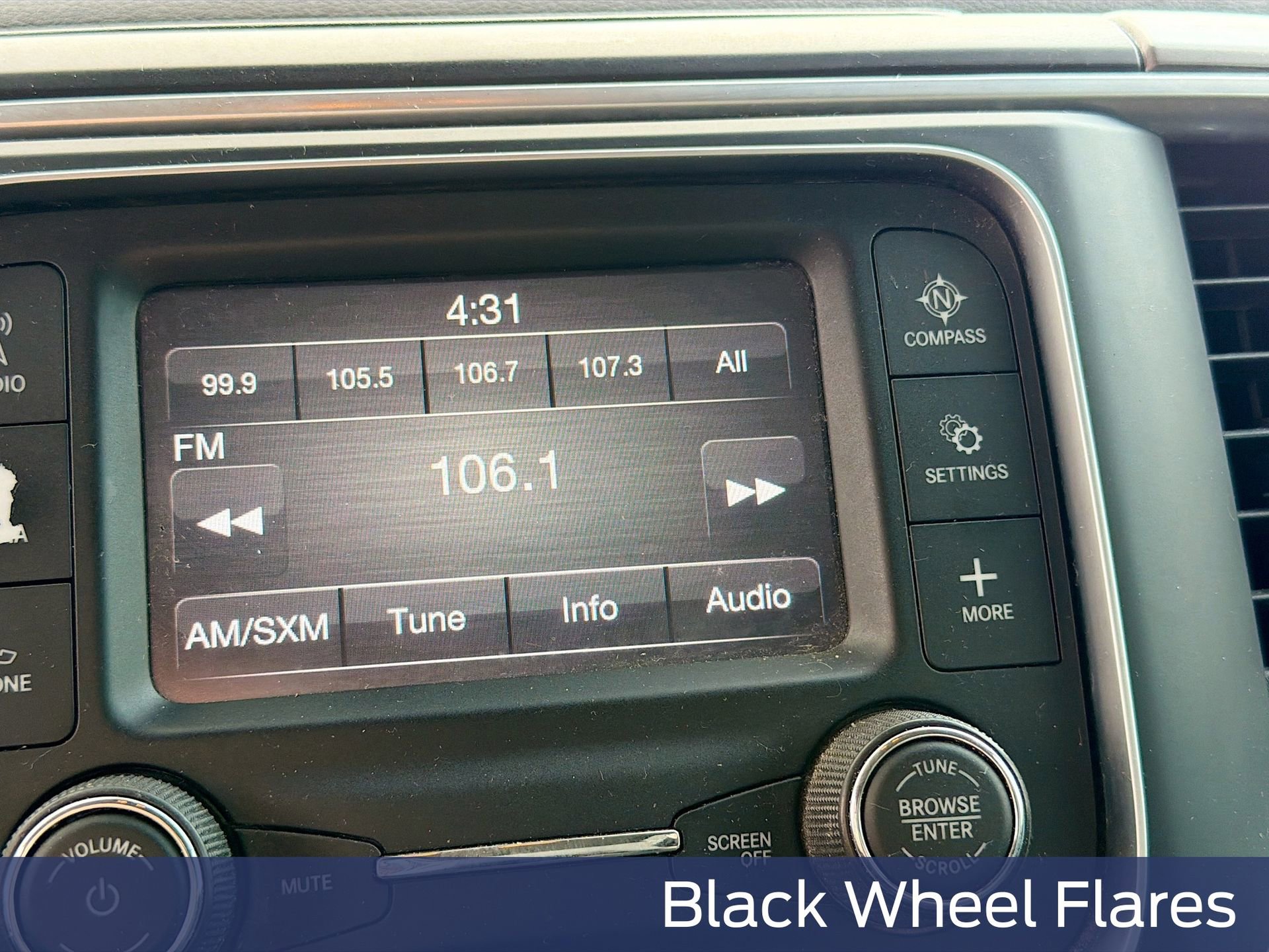 Used 2021 RAM 1500 Classic SLT image 21